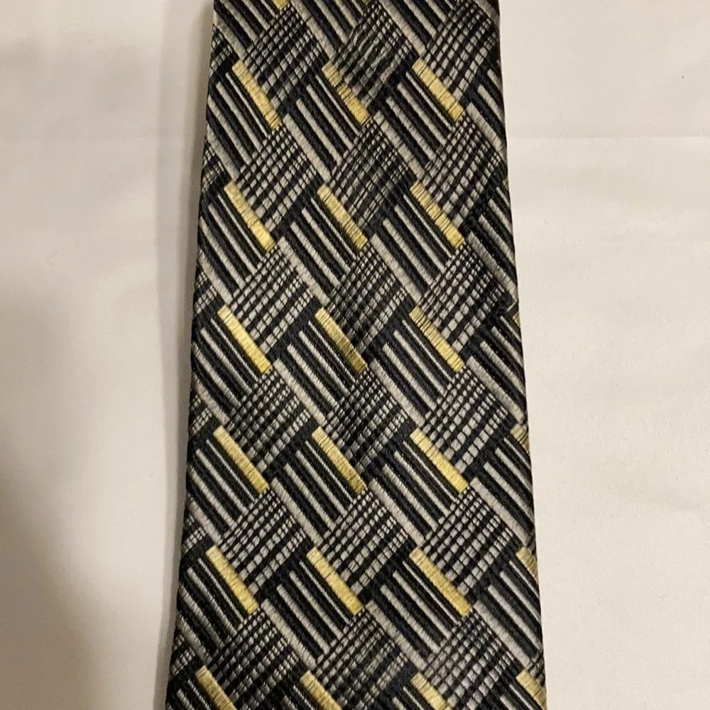 Umberto Frasier tie gray yellow